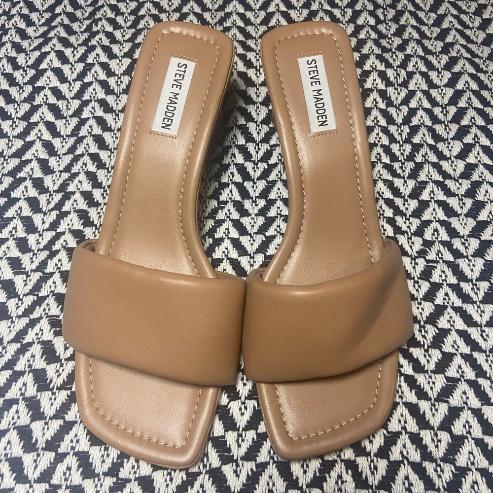 NWOT Steve Madden Women’s Shirline Heeled Slide Nude Sandals Shoes Size 10